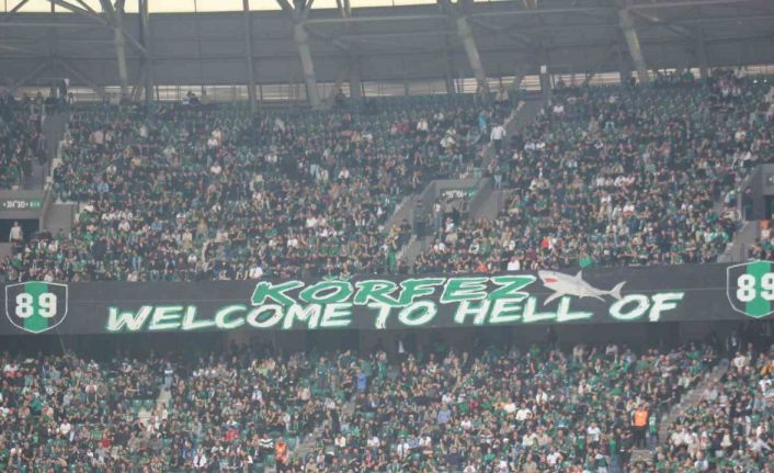 Kocaelispor- Galatasaray maçını 32 bin 18 biletli seyirci izledi