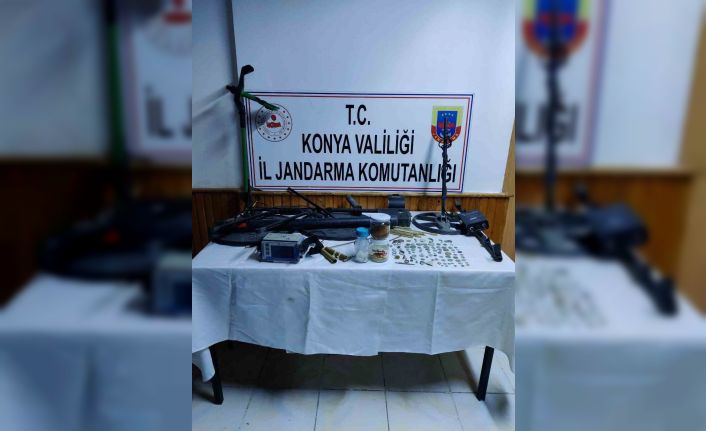 Konya’da jandarma ekiplerinden tarihi eser operasyonu