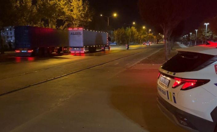 Konya’da otomobil motosiklete çarptı: 1 yaralı