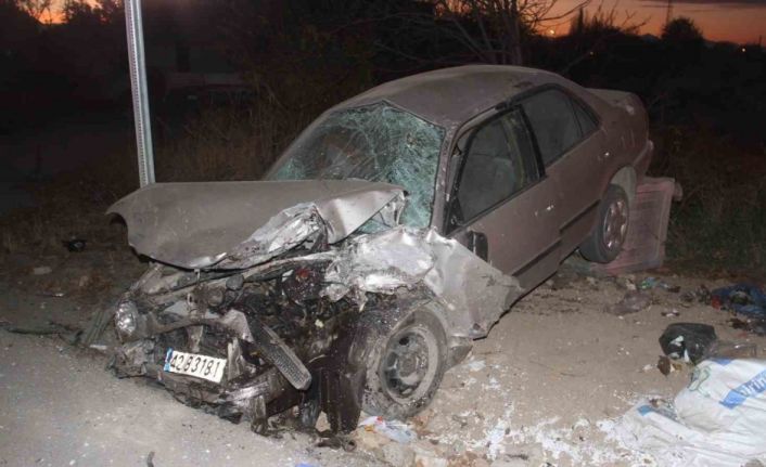 Konya’da traktör ile otomobil çarpıştı: 2 yaralı