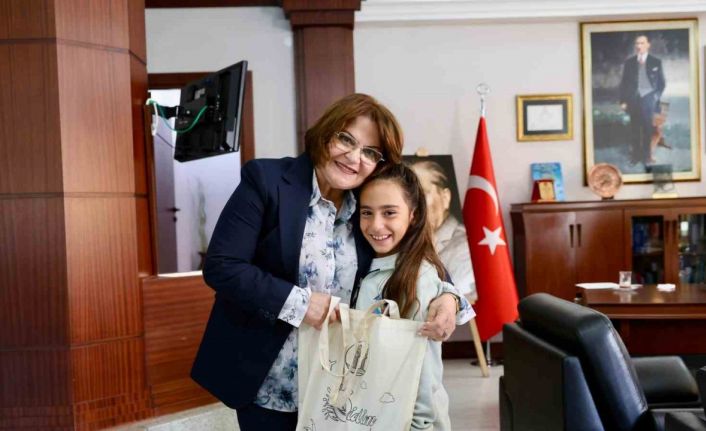 Küçük yelkenciler Başkan Gençay ile görüştü