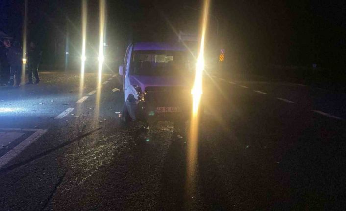 Kulu’da otomobil ile hafif ticari araç çarpıştı: 5 yaralı