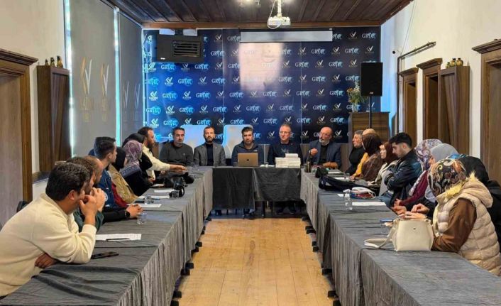 Kütahya’da 15 öğrenciye tablet desteği