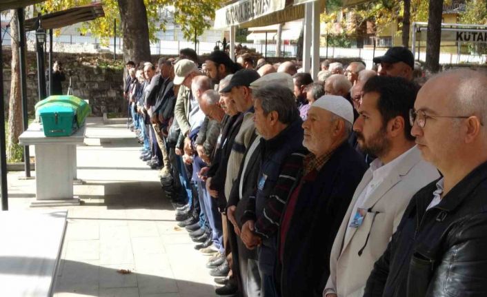 Kütahyalı UNESCO’nun "Yaşayan İnsan Hazinesi" Hamza Üstünkaya son yolculuğuna uğurlandı