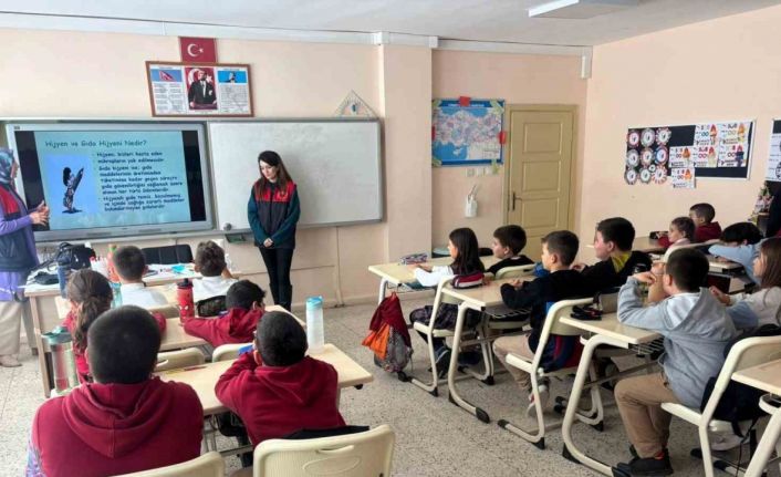 Lüleburgaz’da öğrencilere su verimliliği, gıda israfı ve beslenme eğitimi verildi