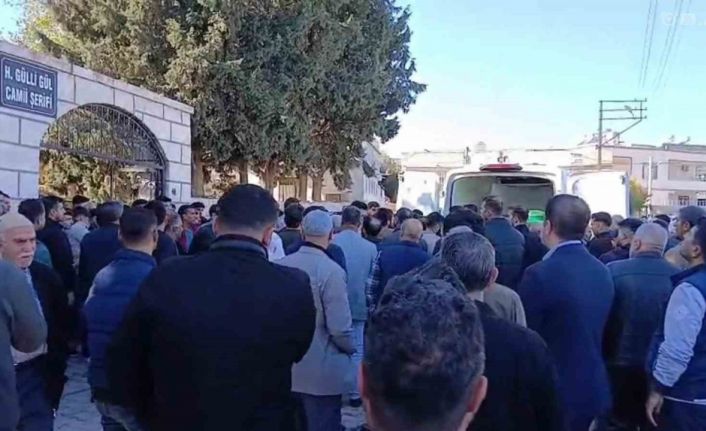 Makatına hava basıldığı için ölen çocuk defnedildi