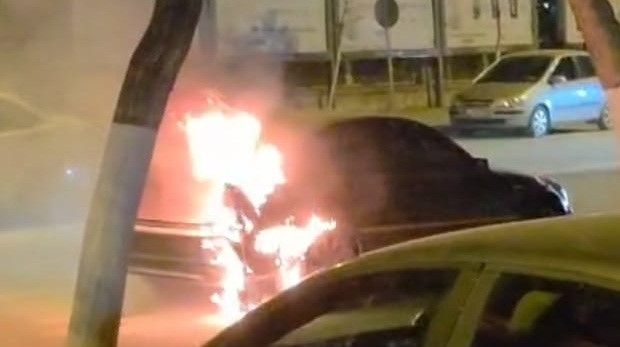 Malatya’da seyir halindeki otomobilde yangın