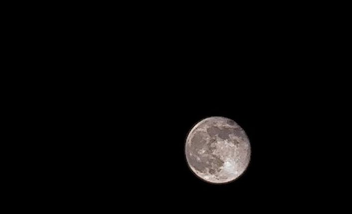 Malatya’da "şişkin ay" görsel şölen sundu