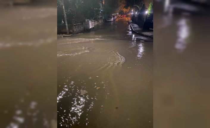 Maltepe’de yollar göle döndü