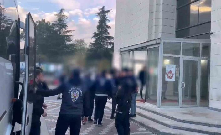 Manisa merkezli 8 ilde yasa dışı bahis operasyonunda 23 gözaltı