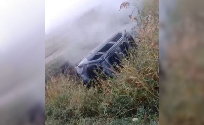 Manisa’da takla atan otomobil alev aldı: Sürücü yara almadan kurtuldu