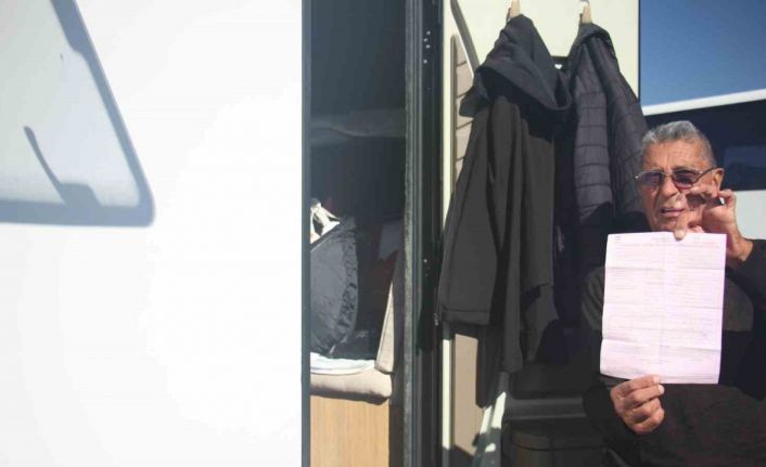 Marmaris’te karavanda yaşayan emekliye belediyeden "barınma tutanağı" şoku