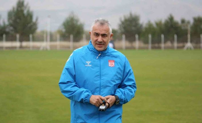 Mehmet Altıparmak: "Manisa FK maçı final niteliğinde"