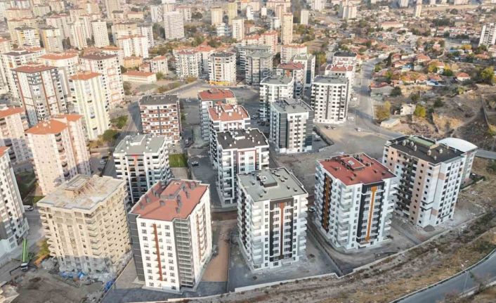 Melikgazi Belediyesi 21 aileyi daha kolay ödeme imkanı ile ev sahibi yapacak