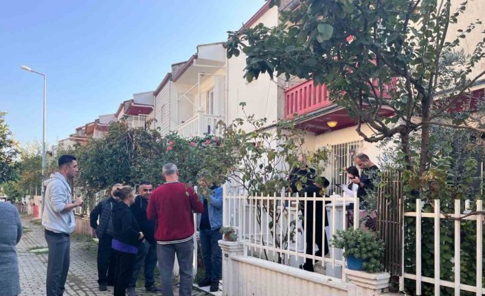 Merdivenlerden düşen adam hayatını kaybetti