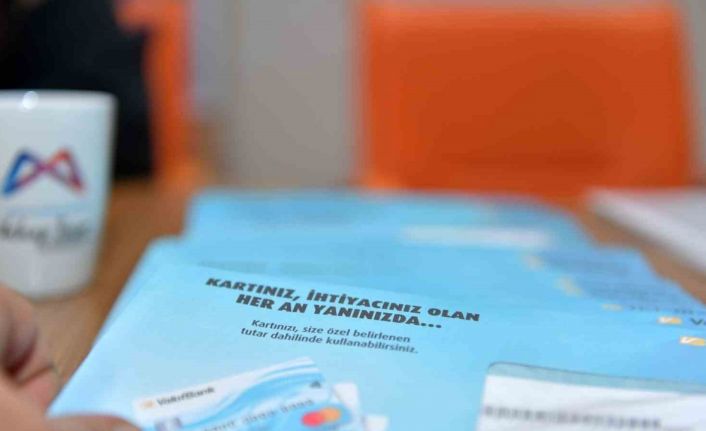 Mersin’de öğrenim yardımlarının ilk taksiti hesaplara yatırıldı