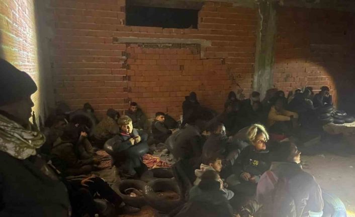 Metruk binadan 29 kaçak göçmen çıktı