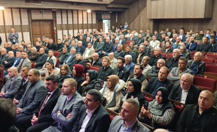 MHP Genel Sekreteri Büyükataman, İnegöl’de STK temsilcileri ve muhtarlarla buluştu