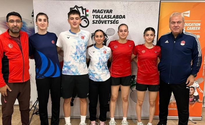Milli badmintoncular Avrupa’da yarı finalde