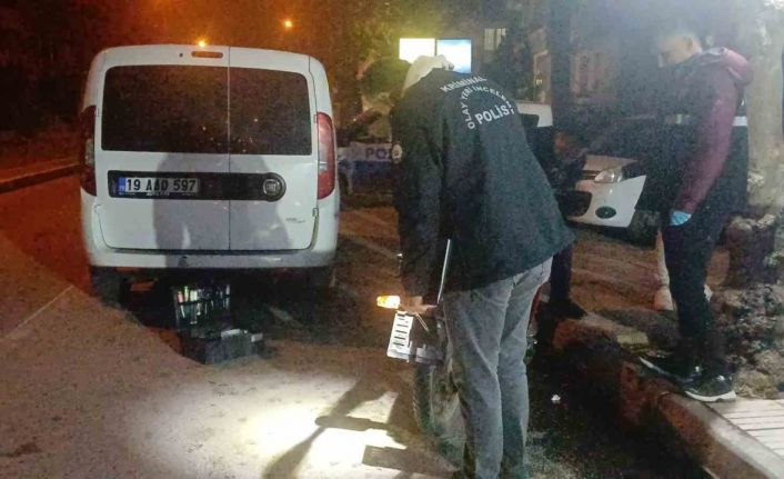 Motosiklet çalan şüphelilerin üzerinden uyuşturucu çıktı: 3 gözaltı