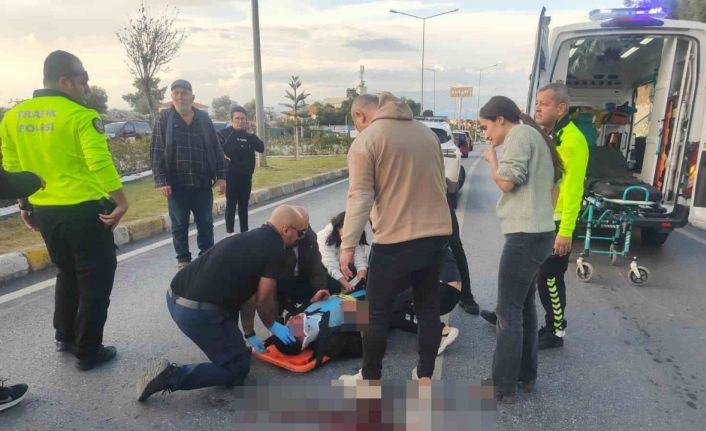 Motosiklet refüje çarptı: 1 ölü, 1 yaralı