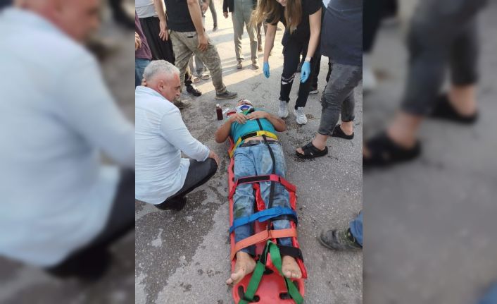 Motosiklet sulama kanalına düştü: 2 yaralı