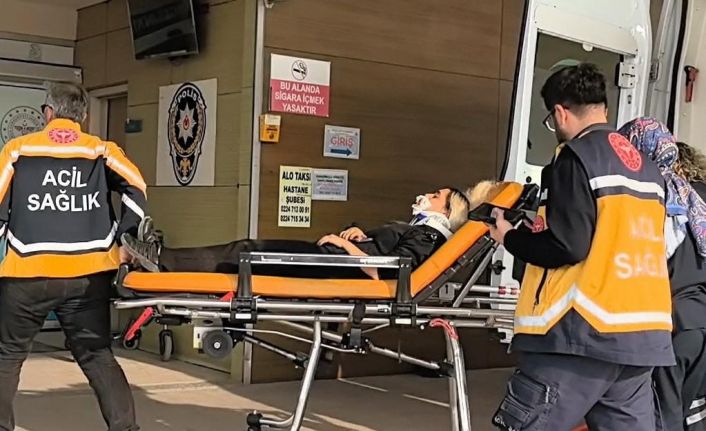 Motosikletin çarptığı kadın yaralandı