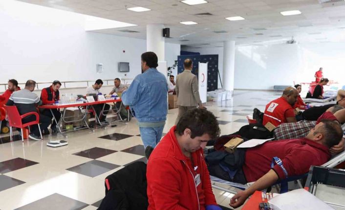 Muğla Büyükşehir, Kızılay’a kan bağışı desteğini Menteşe’de başlattı