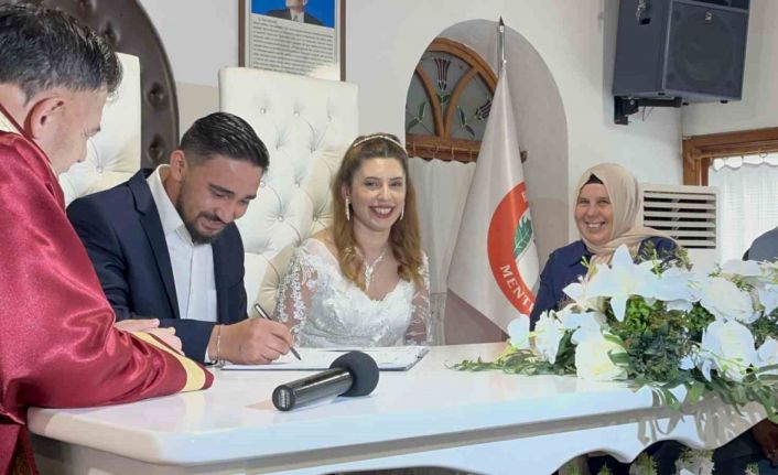 Muğla’da evlilik tarihini özel kılmak isteyen çiftler ’11.11’ i seçti