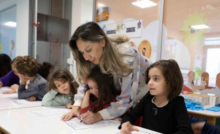 Muğla’da minik kalpler haklarını öğrendi