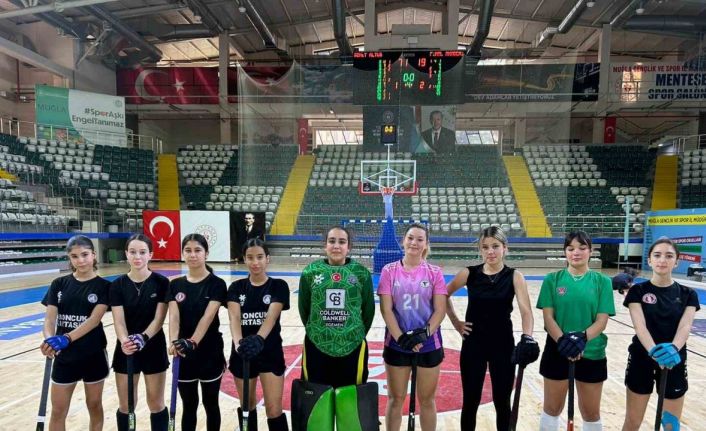 Muğla’nın Kadın Hokey takımı, "Tiflis Kupası" için Gürcistan yolcusu