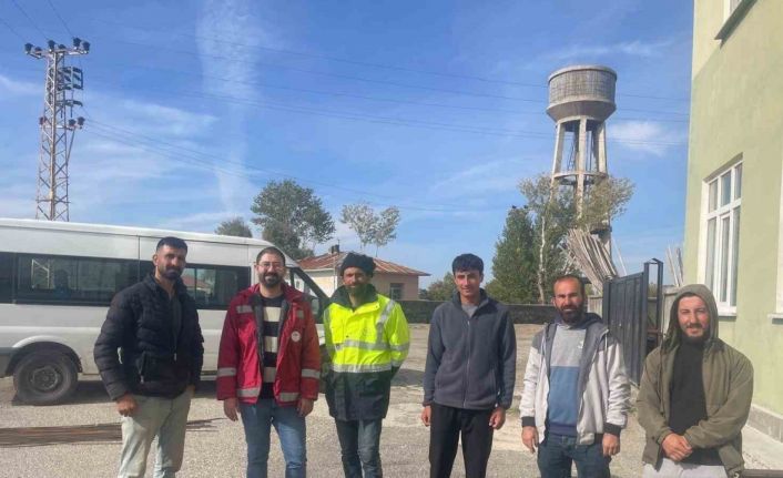 Muradiye’de buzağı ölümlerini azaltmaya yönelik eğitim seferberliği