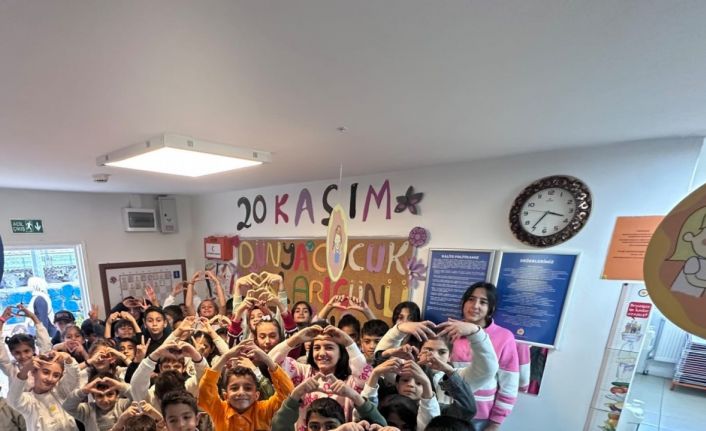 Muradiye’de Dünya Çocuk Hakları Günü Kutlandı