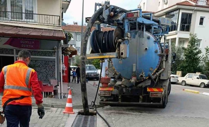 MUSKİ yağış tedbirlerini arttırdı, vatandaşları da  uyardı