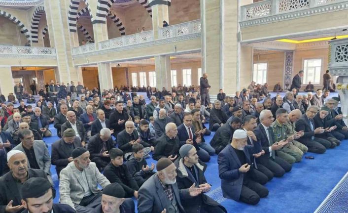 Muş’ta şehitler için mevlit programı düzenlendi