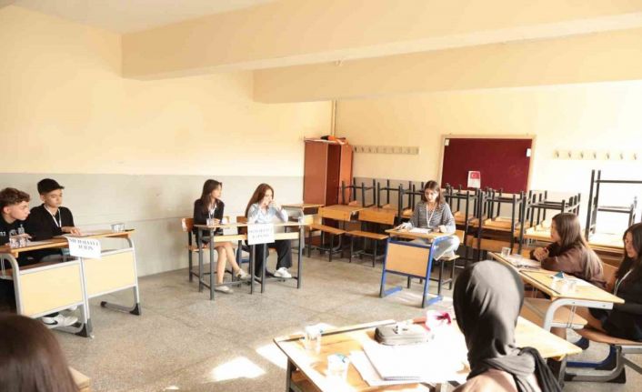 Nazilli’de Münazara Turnuvası’na yoğun ilgi