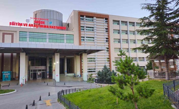 Niğde’de hastane ek binasında çıkan yangın kısa sürede söndürüldü