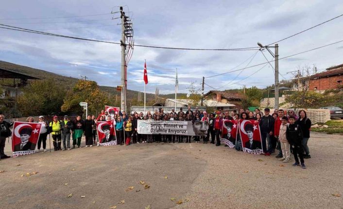 Nilüferliler, Ata’yı Mysia Yolları’nda andı