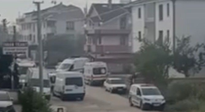 Ocakta unutulan çaydanlık yandı: 2 kişi hastanelik oldu