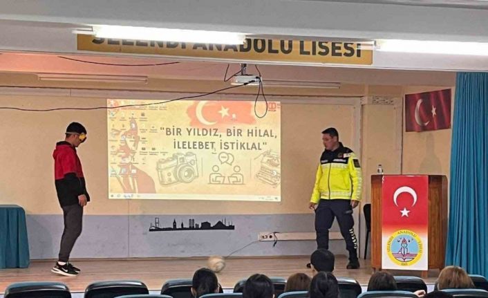 Öğrencilere trafik kuralları hakkında bilgilendirme
