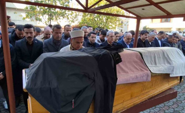 Onur Acar, dualarla son yolculuğuna uğurlandı