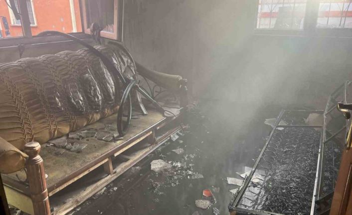 Ordu’da metruk evde yangın