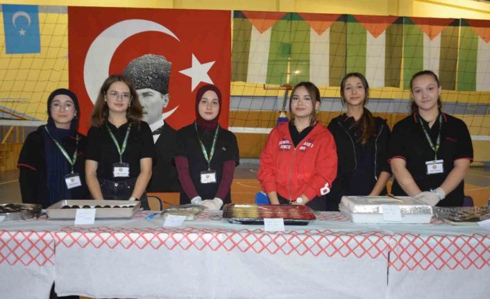 Ordu’da öğrencilerden Gazze’ye hayır çarşısı