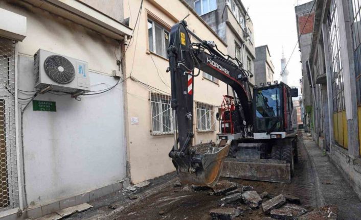 Osmangazi’de eski asfaltlar yenileniyor