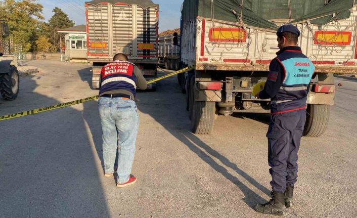 Pancar sırasında silahlı ve bıçaklı kavga: 3 yaralı