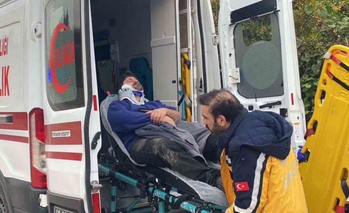 Panelvan ile çarpışan motosikletli yaralandı