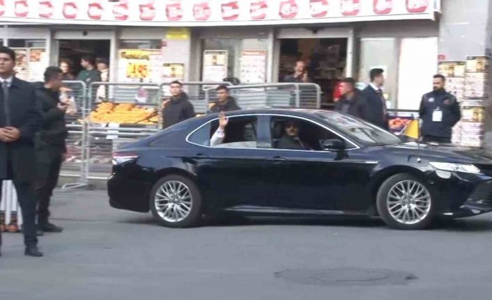 Papa 14. Leo, Bomonti’deki Fransız Fakirhanesi’ni ziyaret etti