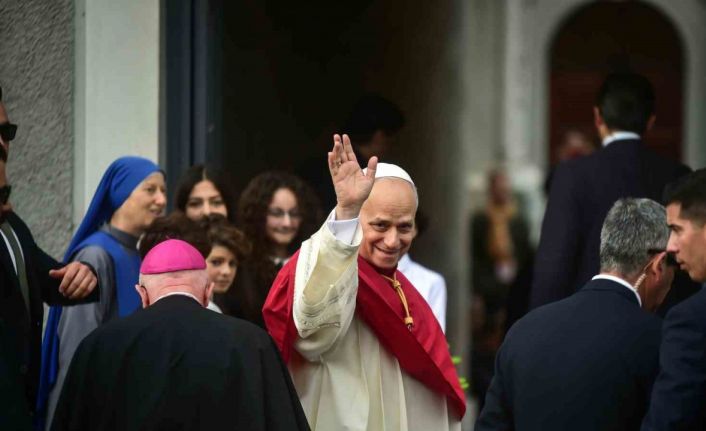 Papa 14. Leo, Şişli’deki Kutsal Ruh Katedrali’ne geldi
