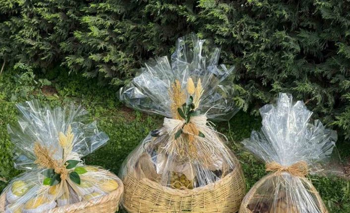 Papa 14. Leo’ya Bursa’dan coğrafi işaretli hediyeler