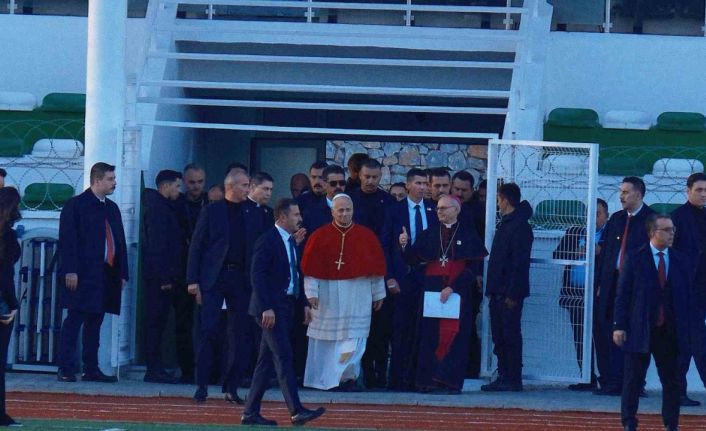 Papa İznik’ten ayrıldı